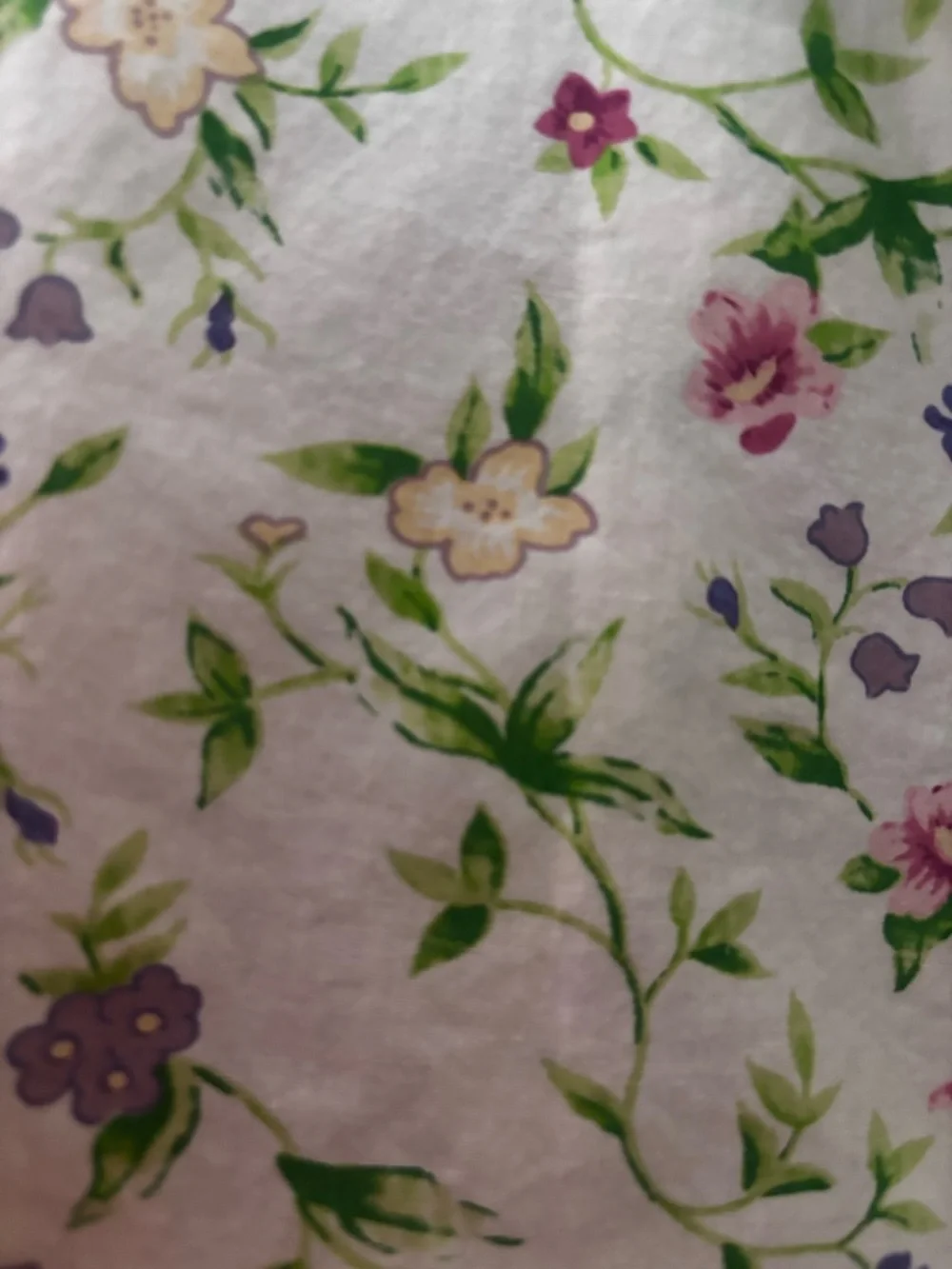 Disney  Floral Short-Sleeve Button-Down Shirt W Pooh Pocket and elastic pants. - Picture 4 of 8